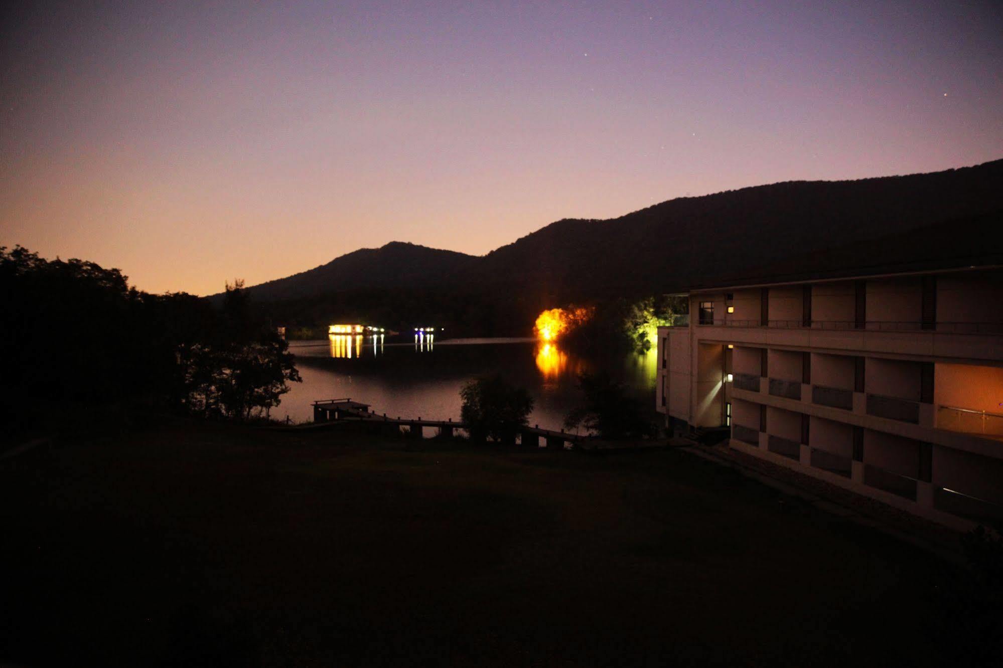 The Purple Palace - Jinling Hotels & Resorts Nanking Buitenkant foto